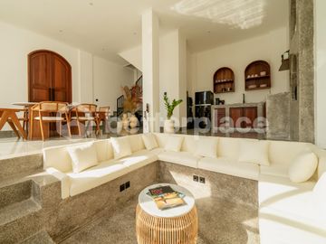 3 Bedroom Villa in Berawa, Prime Beachside Location with Excellent Airbnb Performance
