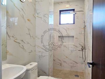 Luxurious Modern Home for Sale in Cebu Royal Estates, Consolacion, Cebu, Philippines