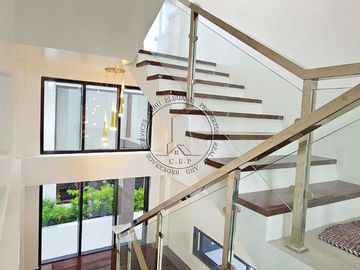 Luxurious Modern Home for Sale in Cebu Royal Estates, Consolacion, Cebu, Philippines