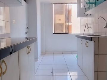 Venta de Departamento en Las Torres de Los Olivos de 74 m²