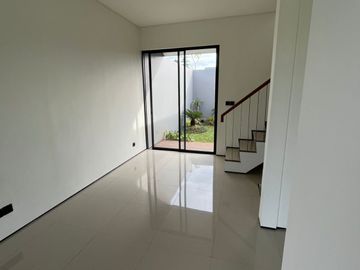 Rumah Dp. 10 juta di Kawasan hijau 300 ha Di Cibubur