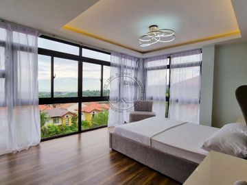 Luxurious Overlooking Home with Swimming Pool in Talisay City, Cebu, Philippines