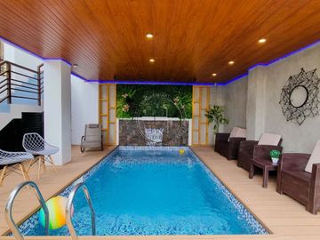 Luxurious Overlooking Home with Swimming Pool in Talisay City, Cebu, Philippines