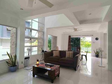 Fairview Village Talisay Cebu 316sqm House and Lot with 3 Carport and 5 Bedrooms