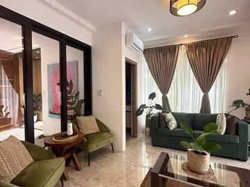 HOUSE WITH POOL AND ELEVATOR FOR SALE IN PORTOFINO HEIGHTS