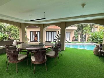 HOUSE WITH POOL AND ELEVATOR FOR SALE IN PORTOFINO HEIGHTS