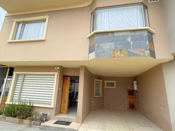 Villa nueva en venta 4 dormitorios, Condominio Privado – Camino viejo a Baños $139.000dlrs.