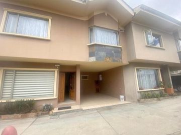 Villa nueva en venta 4 dormitorios, Condominio Privado – Camino viejo a Baños $139.000dlrs.