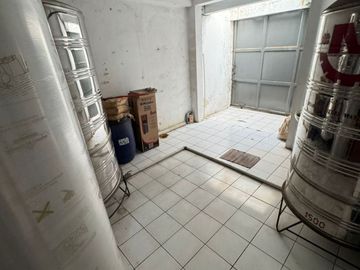 JUAL RUMAH TERAWAT SIAP HUNI HOOK DI JALAN GOLF BARAT ARCAMANIK BANDUNG