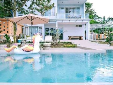 JUAL VILLA MEWAH VIEW MENAWAN DAN KOLAM RENANG DI RESORT DAGO PAKAR, BANDUNG UTARA