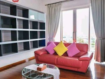 JUAL VILLA MEWAH VIEW MENAWAN DAN KOLAM RENANG DI RESORT DAGO PAKAR, BANDUNG UTARA