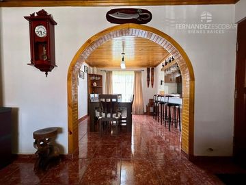 LLAYLLAY - SE VENDE PARCELA CON CASA Y GALPON