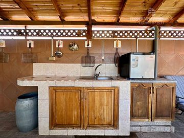 LLAYLLAY - SE VENDE PARCELA CON CASA Y GALPON