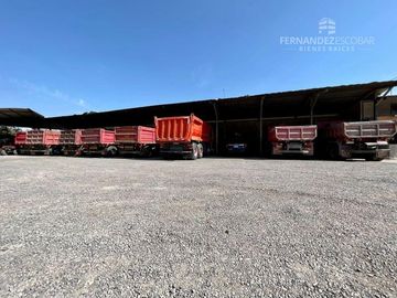 LLAYLLAY - SE VENDE PARCELA CON CASA Y GALPON