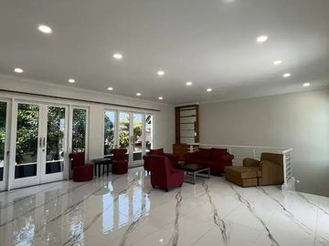 JUAL RUMAH MODERN MINIMALIS TERAWAT VIEW KOTA BANDUNG DI RESORT DAGO PAKAR BANDUNG