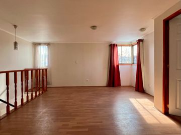 Venta Casa/ Parque San Fco/ Maipu