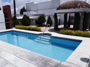 SE ESCUCHAN OFERTAS VENTA Casa con ALBERCA en Real de Juriquilla Querétaro