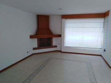SE ESCUCHAN OFERTAS VENTA Casa con ALBERCA en Real de Juriquilla Querétaro