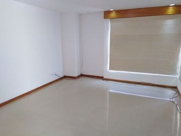 SE ESCUCHAN OFERTAS VENTA Casa con ALBERCA en Real de Juriquilla Querétaro