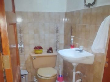 VENTA CASA DOS PLANTAS-OPCION DE LOCAL COMERCIAL