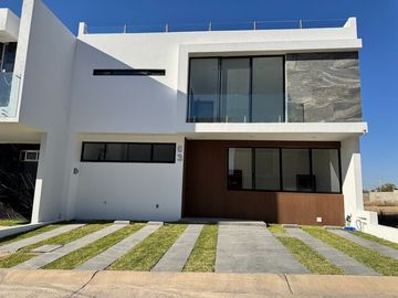Casa nueva en coto, Valle Imperial, Zapopan