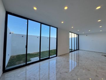 Casa nueva en coto, Valle Imperial, Zapopan