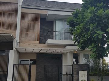 Rumah Di Cibubur dengan kualitas terbaik di Kawasan hijau 300 ha Dp.10 juta