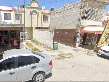CASA DE RECUPERACIÓN BANCARIA EN PASEO CANAL DE SAN ANTONIO, COLONIA PEDREGAL DEL VALLE, TORREON, COAHUILA. ¡NO CREDITOS!