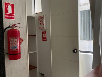 ALQUILER DE OFICINA AMOBLADA EN CENTRO DE CHICLAYO
