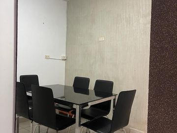 ALQUILER DE OFICINA AMOBLADA EN CENTRO DE CHICLAYO