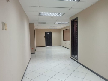 Oficinas en venta en la 9 de octubre, centro de guayaquil
