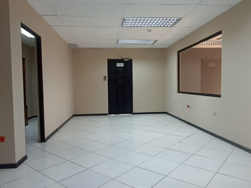 Oficinas en venta en la 9 de octubre, centro de guayaquil