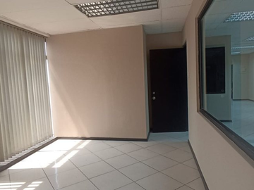 Oficinas en venta en la 9 de octubre, centro de guayaquil