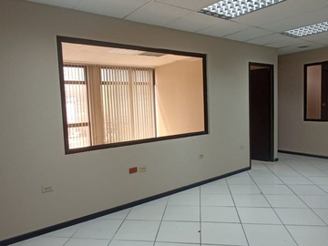 Oficinas en venta en la 9 de octubre, centro de guayaquil