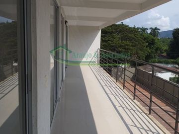 Vendemos hermoso apartamento en conjunto Club House enRicaurte Cundinamarca - Colombia.