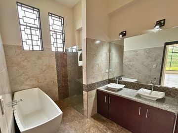 CASA EN VENTA EN RANCHO SAN MIGUEL