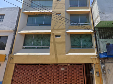 Casa 🏡 de oportunidad  Poniente 54, Obrero Popular, Ciudad de México, CDMX, México  💵