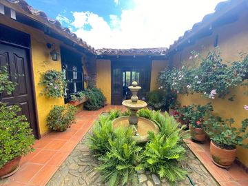 Venta hermosa Casa Finca, Altos de Villa Roca, Copacabana Antioquia.