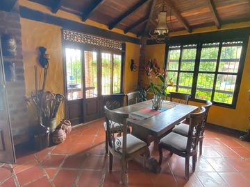 Venta hermosa Casa Finca, Altos de Villa Roca, Copacabana Antioquia.
