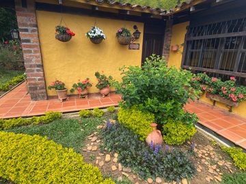 Venta hermosa Casa Finca, Altos de Villa Roca, Copacabana Antioquia.