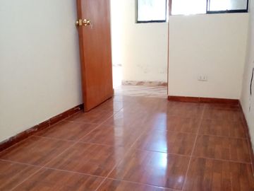 VENTA DE CASA DE DOS PISOS EN ESTRENO CON COCHERA – URB. COOVITIOMAR SANTA ROSA 🏖️✨