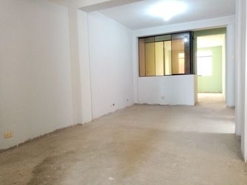 VENTA DE CASA DE DOS PISOS EN ESTRENO CON COCHERA – URB. COOVITIOMAR SANTA ROSA 🏖️✨