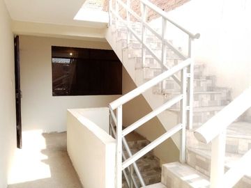 VENTA DE CASA DE DOS PISOS EN ESTRENO CON COCHERA – URB. COOVITIOMAR SANTA ROSA 🏖️✨