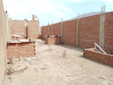 VENTA DE CASA DE DOS PISOS EN ESTRENO CON COCHERA – URB. COOVITIOMAR SANTA ROSA 🏖️✨