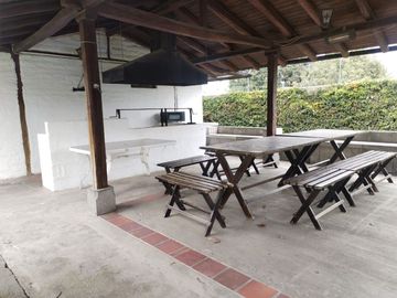 Se Vende Quinta en La Pampa - Mitad del Mundo, Colegio de la Liga, Quito Norte