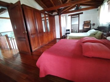 Se Vende Quinta en La Pampa - Mitad del Mundo, Colegio de la Liga, Quito Norte