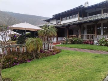 Se Vende Quinta en La Pampa - Mitad del Mundo, Colegio de la Liga, Quito Norte