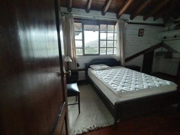 Se Vende Quinta en La Pampa - Mitad del Mundo, Colegio de la Liga, Quito Norte