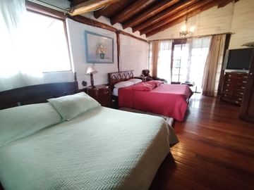 Se Vende Quinta en La Pampa - Mitad del Mundo, Colegio de la Liga, Quito Norte