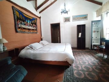 Se Vende Quinta en La Pampa - Mitad del Mundo, Colegio de la Liga, Quito Norte